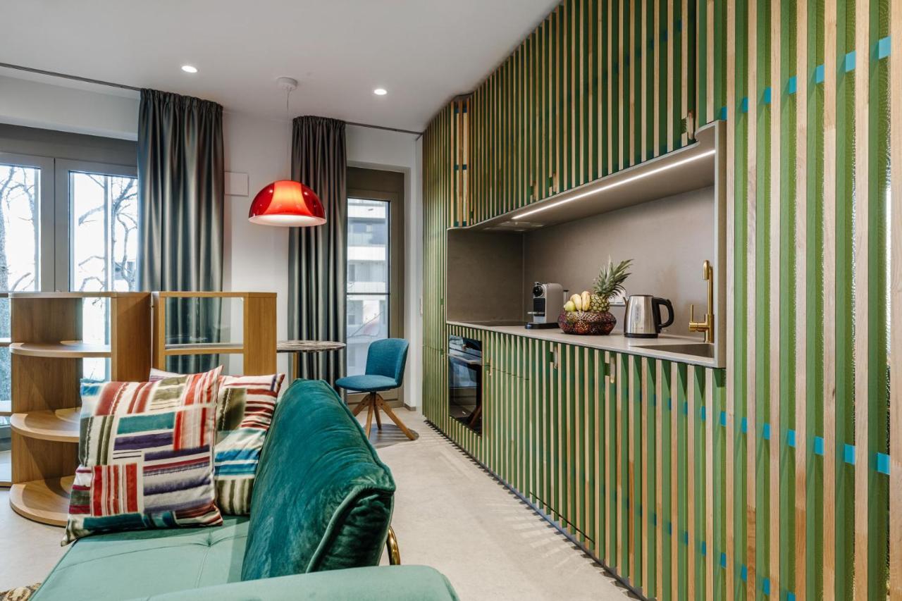 Brucklyn Suites Erlangen Exteriör bild