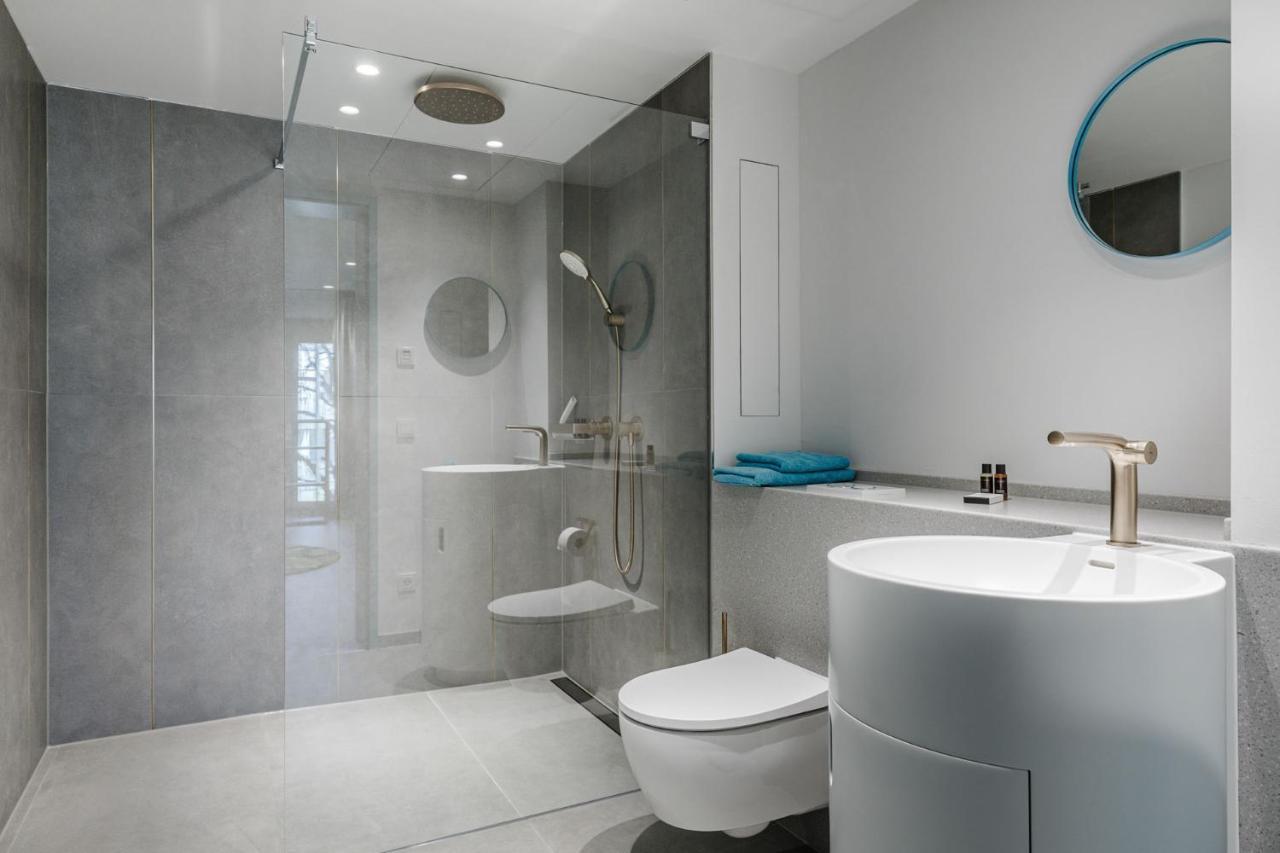 Brucklyn Suites Erlangen Exteriör bild