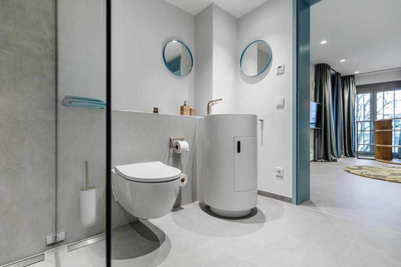 Brucklyn Suites Erlangen Exteriör bild
