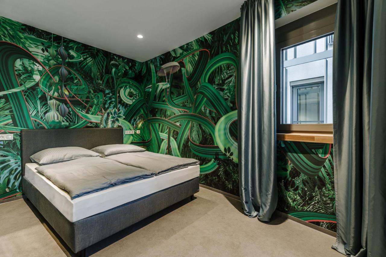 Brucklyn Suites Erlangen Exteriör bild